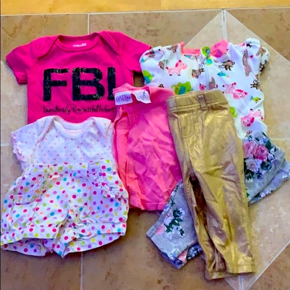 Random 7 Piece Assorted Bundle (0-3M).
